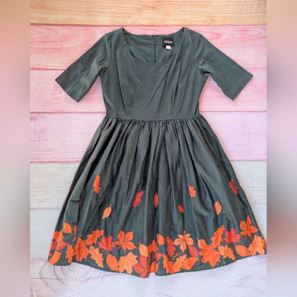 Collectif AMBER-LEA Autumn Leaves Vintage fit & flarw Dress Gown Rockabilly 10US - Picture 2 of 7